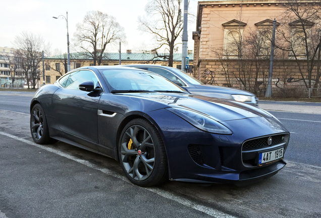 Jaguar F-TYPE R Coupé