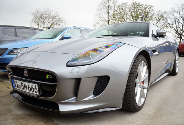 Jaguar F-TYPE R Coupé