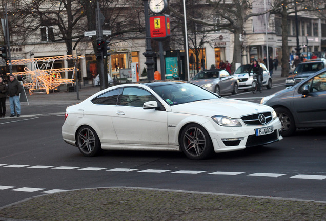 Mercedes-Benz C 63 AMG Coupé