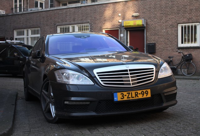 Mercedes-Benz S 63 AMG W221 2011