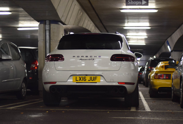 Porsche 95B Macan GTS