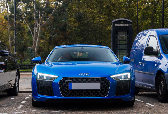 Audi R8 V10 2015