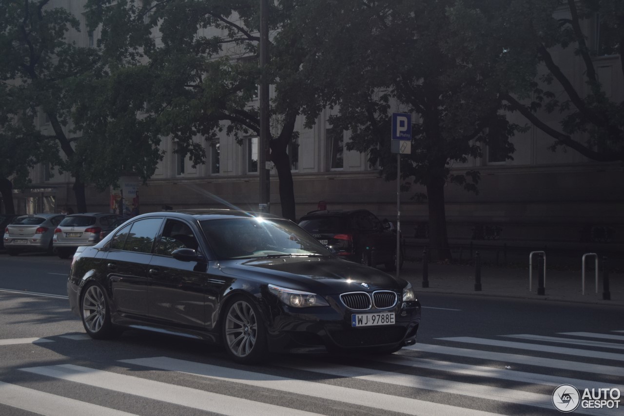 BMW M5 E60 2005