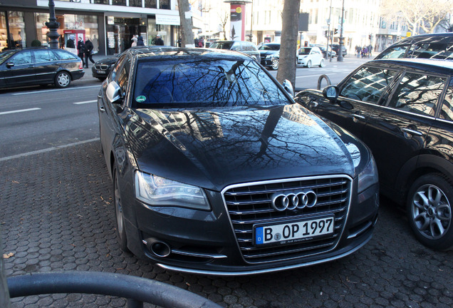 Audi S8 D4