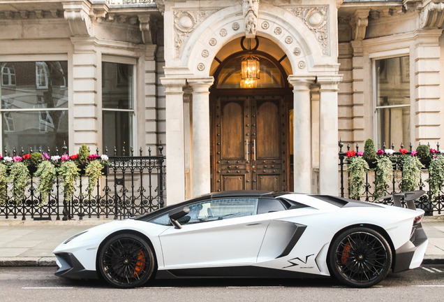 Lamborghini Aventador LP750-4 SuperVeloce Roadster