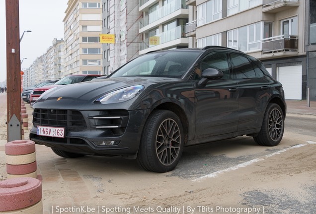 Porsche 95B Macan Turbo