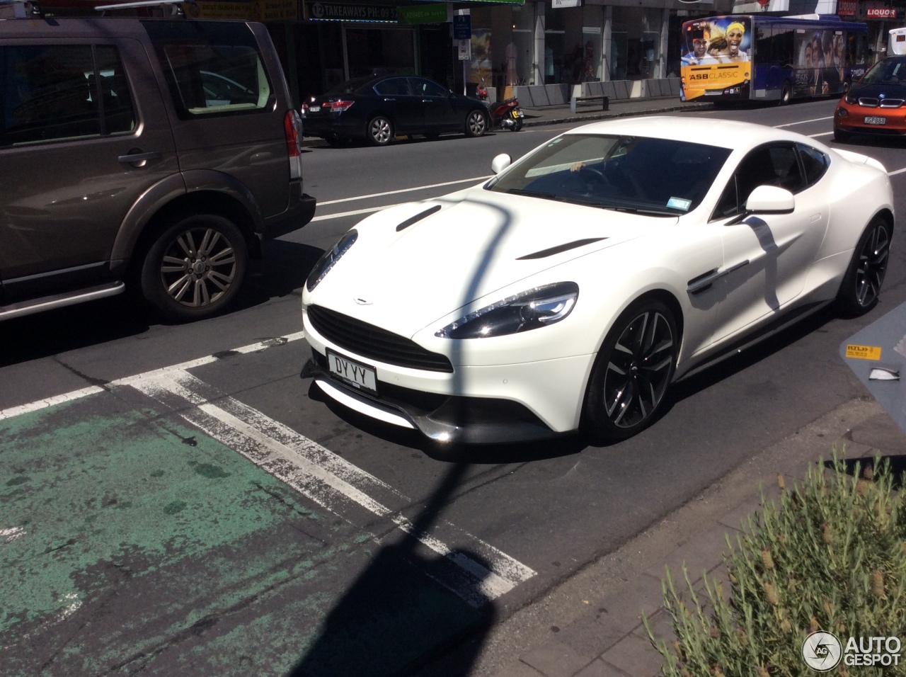 Aston Martin Vanquish 2013