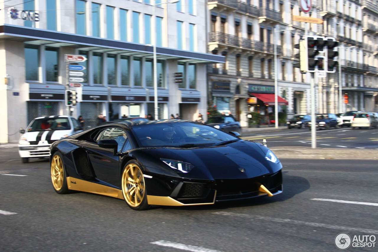 Lamborghini Aventador LP700-4 Miura Edition