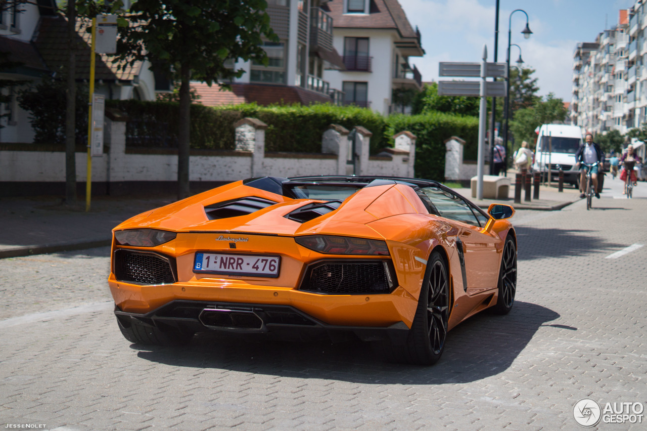 Lamborghini Aventador LP700-4 Roadster