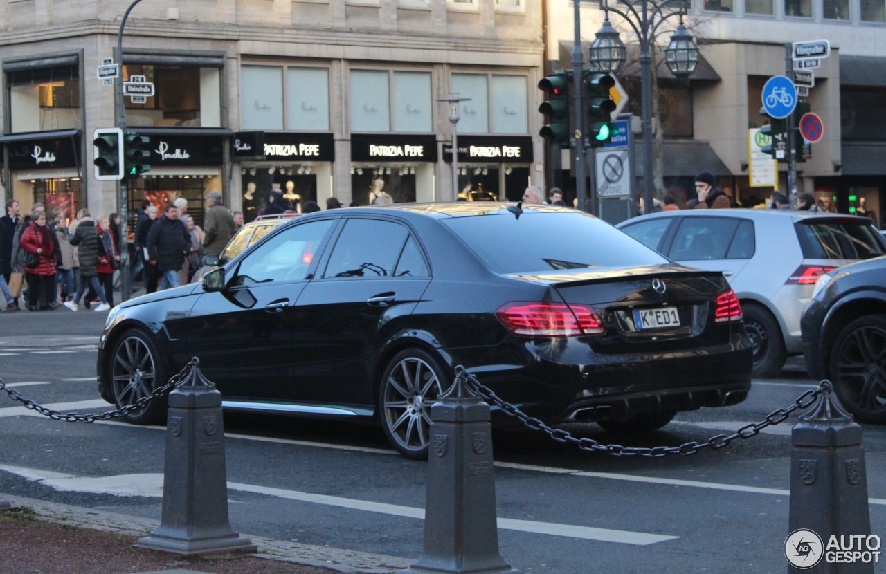 Mercedes-Benz E 63 AMG W212 V8 Biturbo