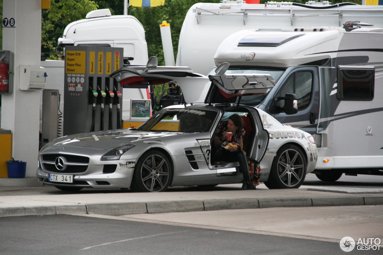 Mercedes-Benz SLS AMG