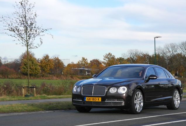 Bentley Flying Spur V8