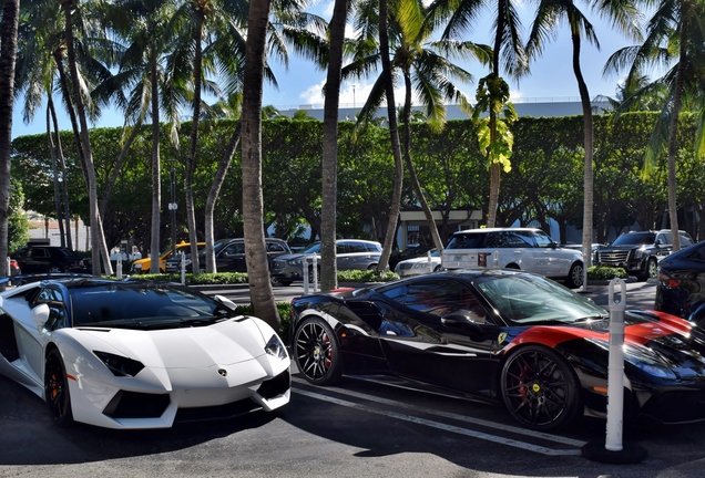 Lamborghini Aventador LP700-4 Roadster