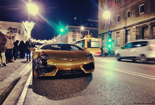 Lamborghini Aventador LP700-4 Roadster