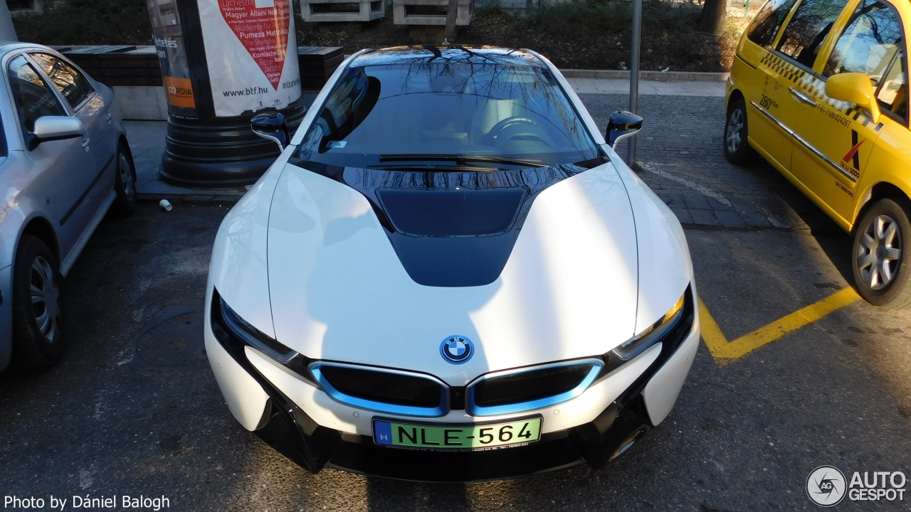 BMW i8