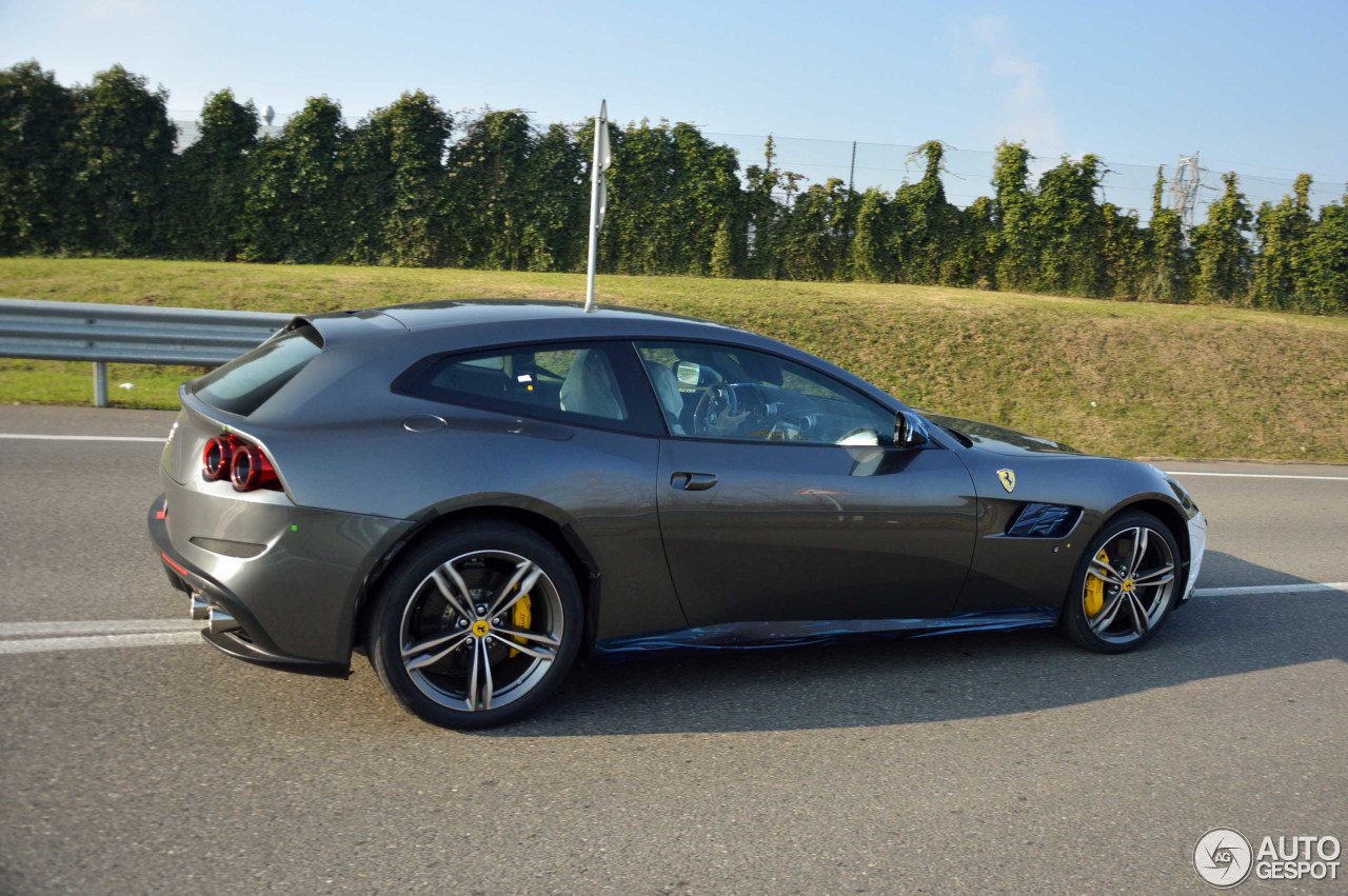 Ferrari GTC4Lusso