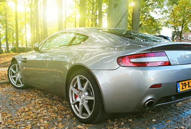 Aston Martin V8 Vantage