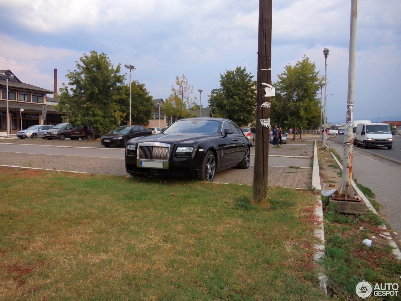 Rolls-Royce Ghost V-Specification