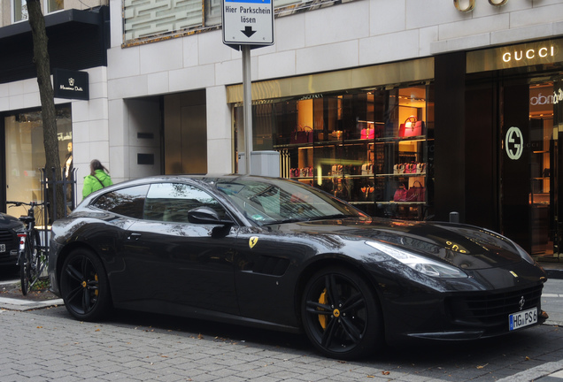 Ferrari GTC4Lusso