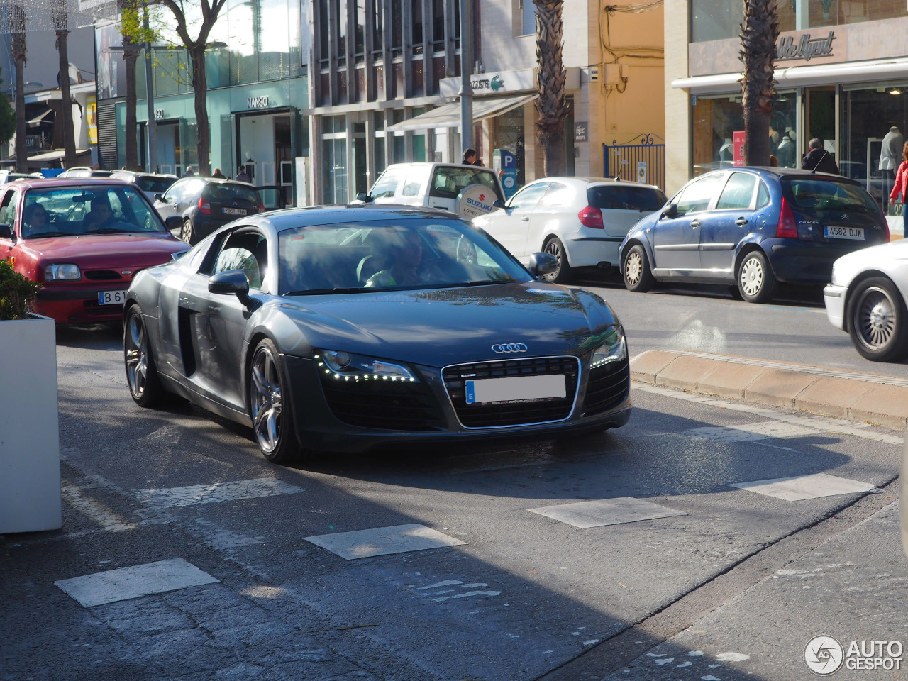 Audi R8