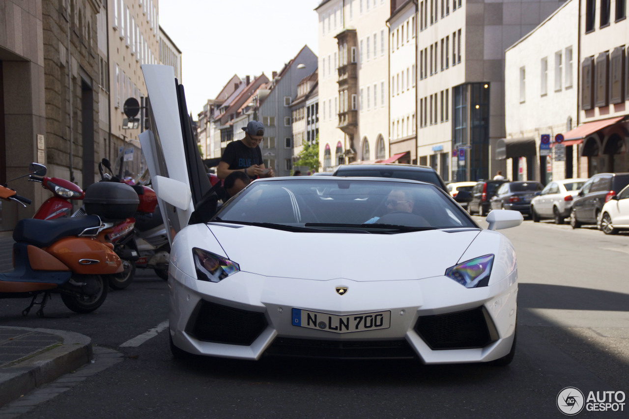 Lamborghini Aventador LP700-4