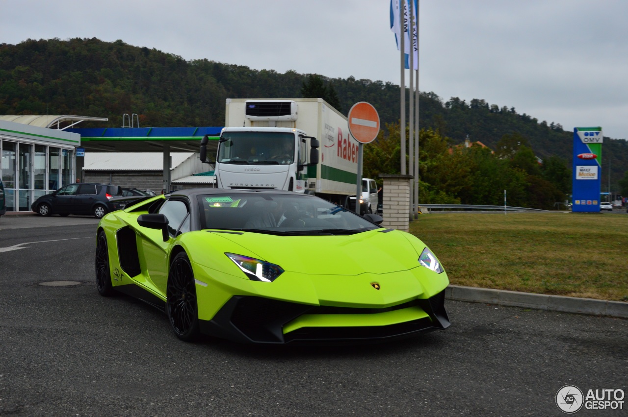 Lamborghini Aventador LP750-4 SuperVeloce Roadster