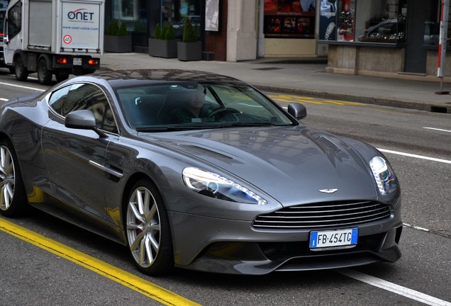 Aston Martin Vanquish 2013