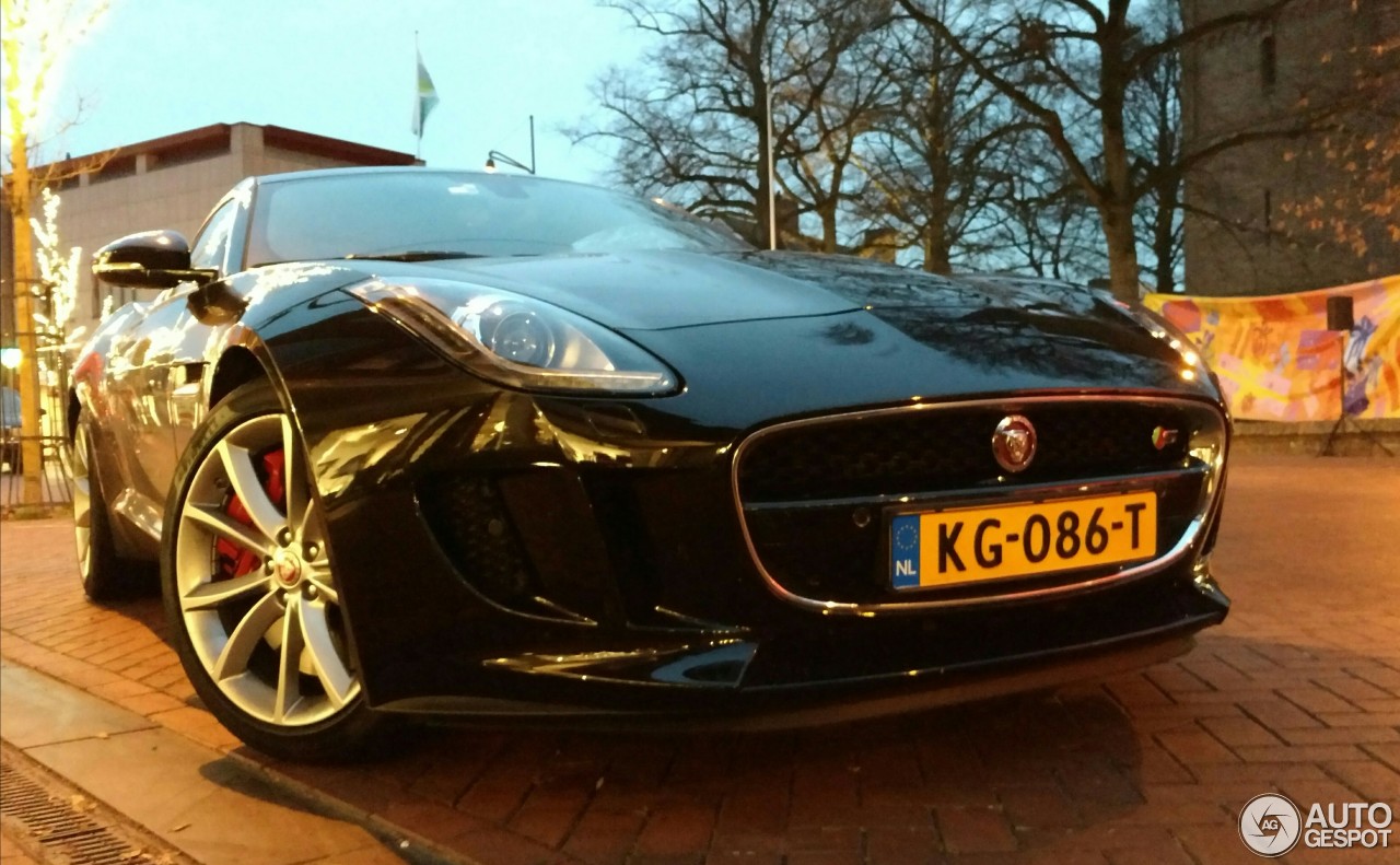 Jaguar F-TYPE S Coupé