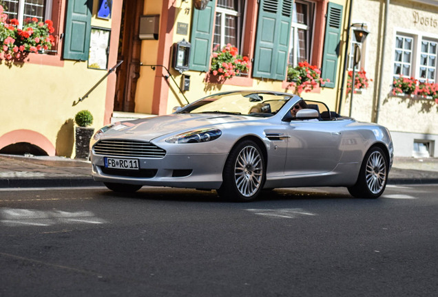 Aston Martin DB9 Volante