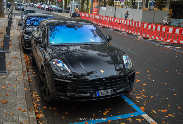 Porsche 95B Macan GTS