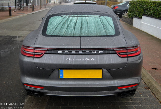 Porsche 971 Panamera Turbo