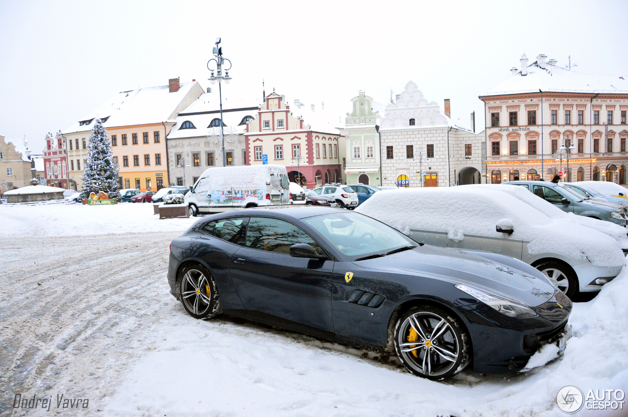 Ferrari GTC4Lusso