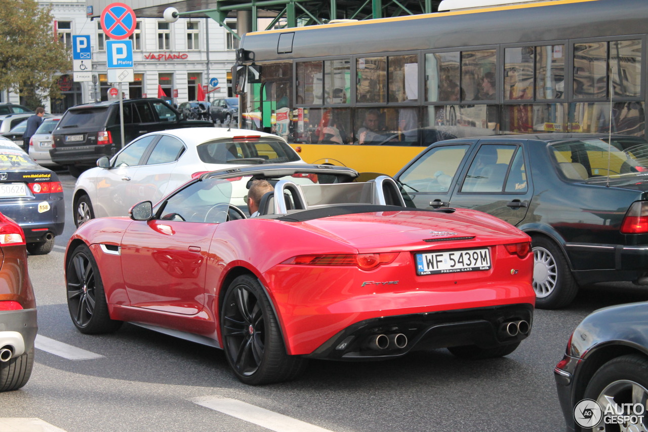 Jaguar F-TYPE S V8 Convertible