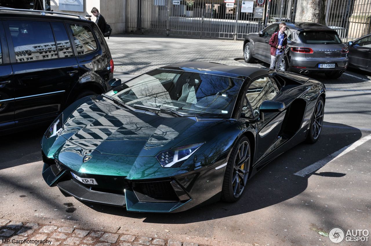 Lamborghini Aventador LP700-4 Roadster