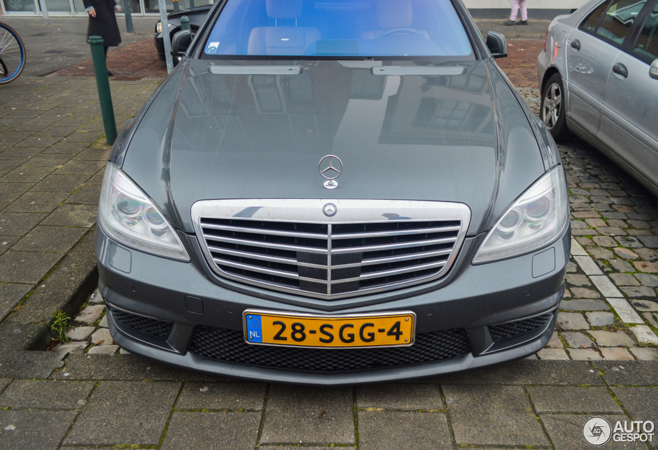 Mercedes-Benz S 63 AMG W221 2011