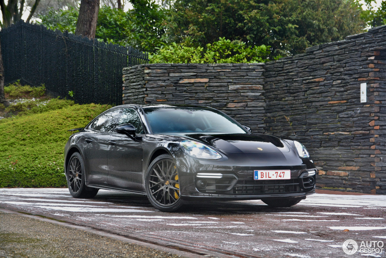 Porsche 971 Panamera Turbo