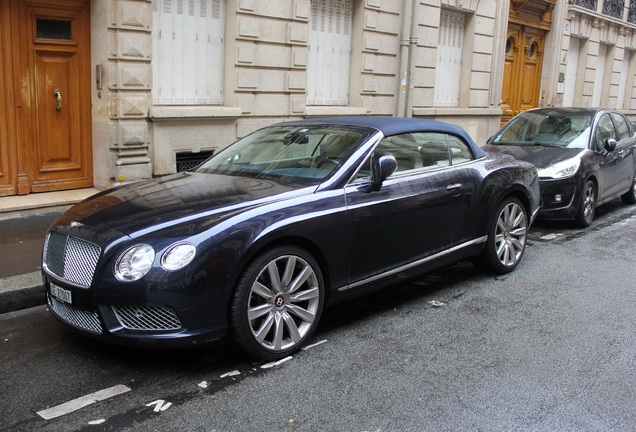 Bentley Continental GTC V8