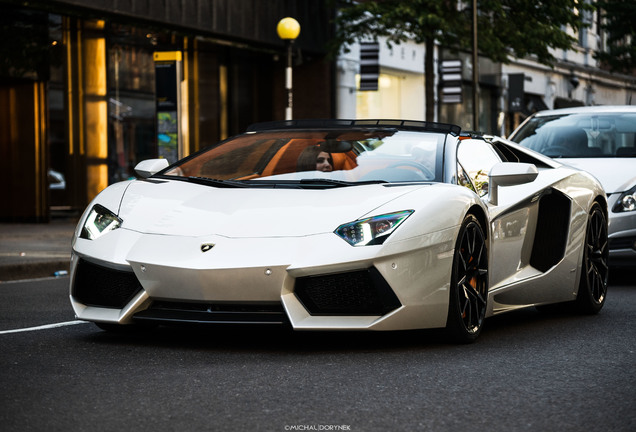 Lamborghini Aventador LP700-4 Roadster