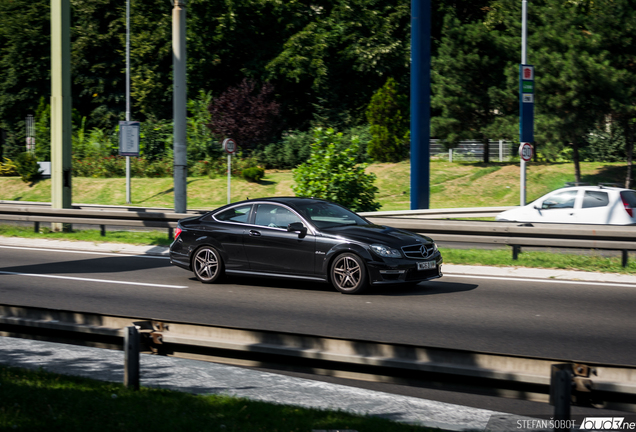 Mercedes-Benz C 63 AMG Coupé