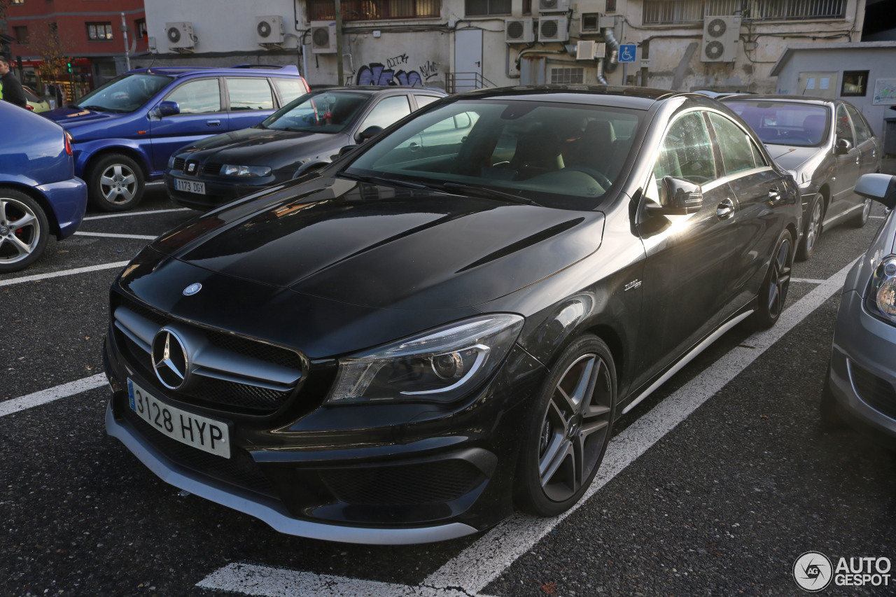 Mercedes-Benz CLA 45 AMG C117