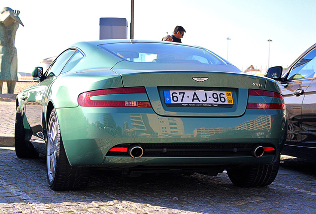 Aston Martin DB9