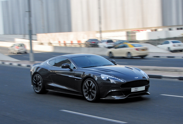 Aston Martin Vanquish 2013