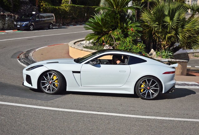 Jaguar F-TYPE SVR Coupé