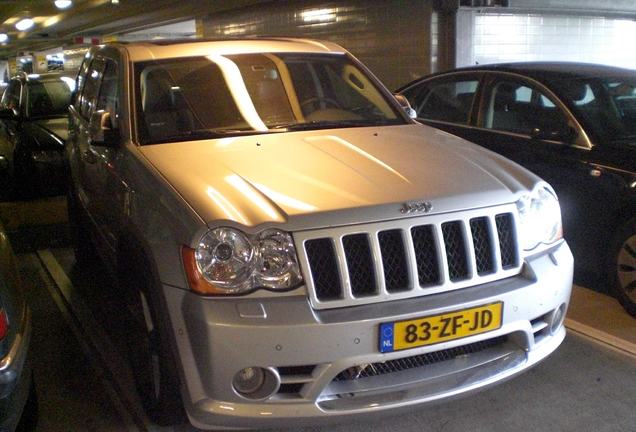 Jeep Grand Cherokee SRT-8 2005