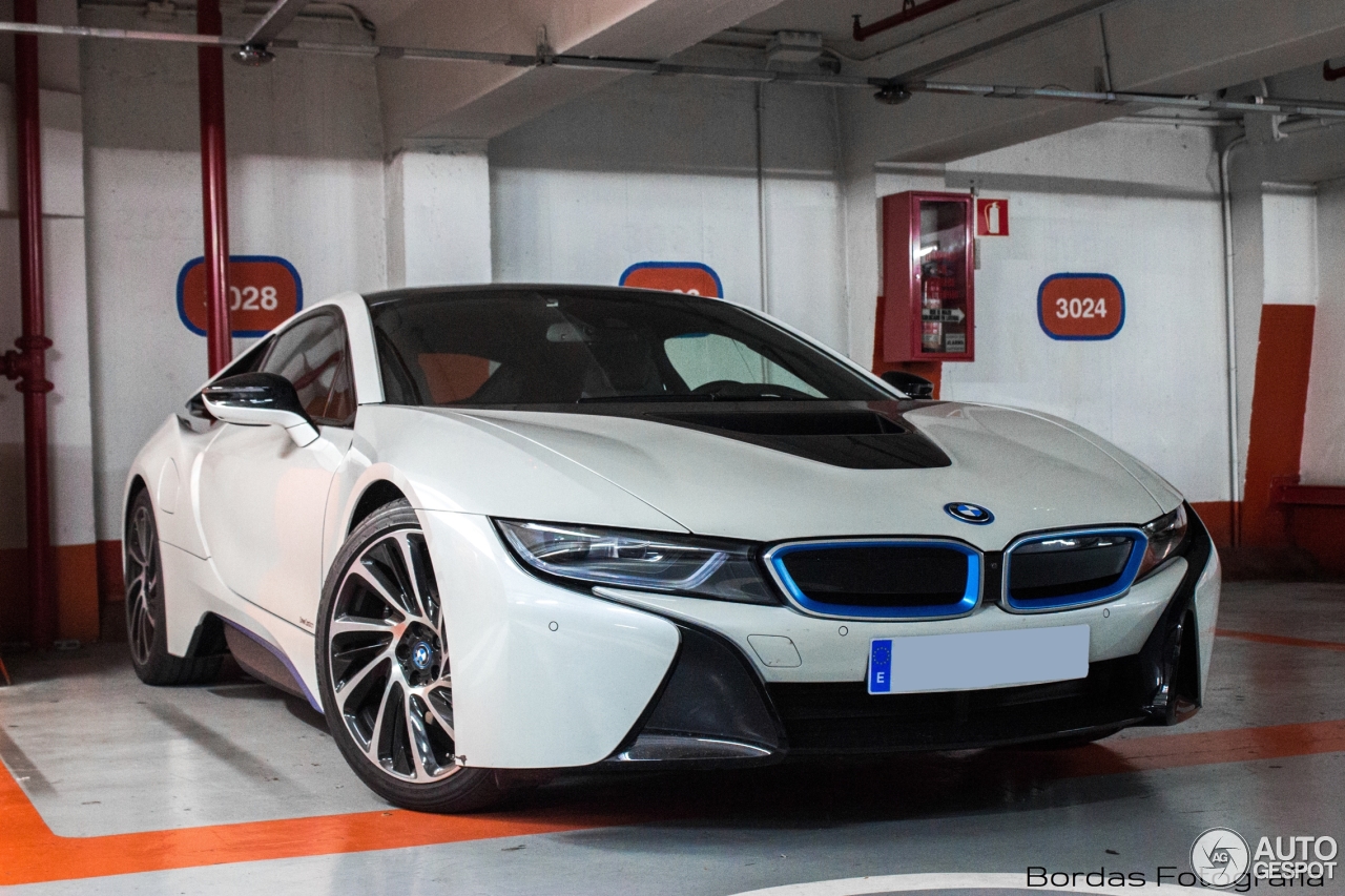 BMW i8