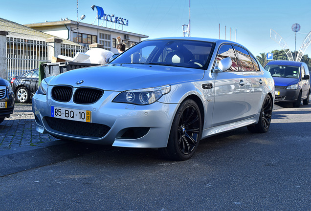 BMW M5 E60 2005