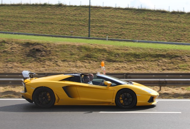 Lamborghini Aventador LP700-4 Roadster