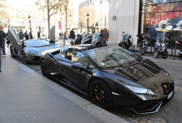 Lamborghini Aventador LP700-4 Roadster