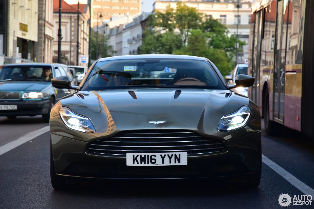 Aston Martin DB11