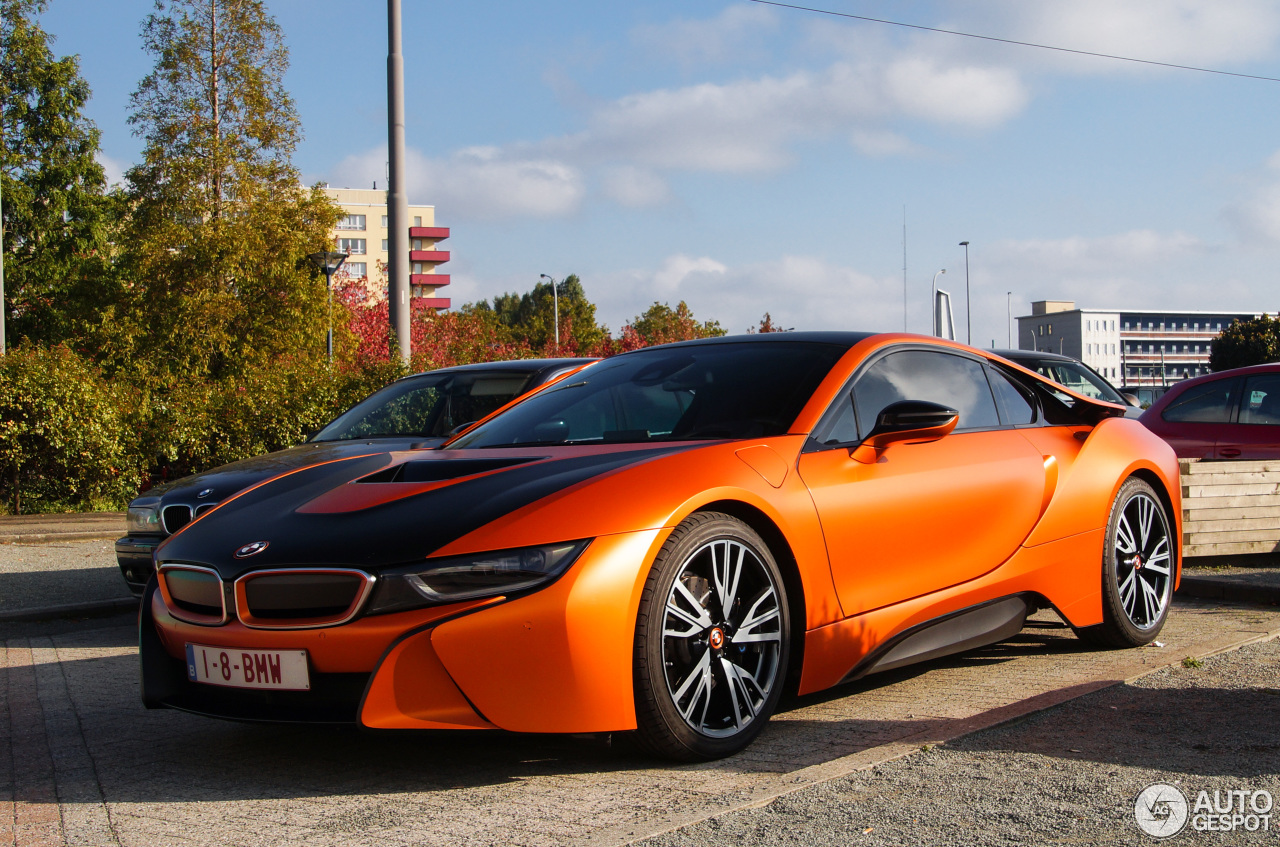 BMW i8